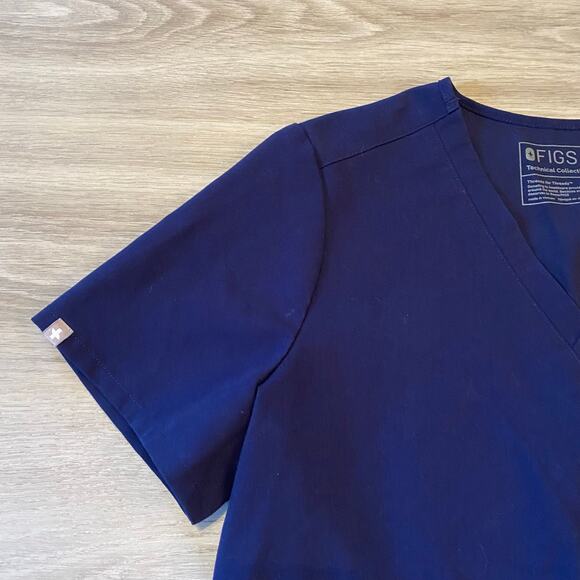 FIGS Navy Blue Zamora Jogger Catarina Top Scrub Set Uniform Women's size Medium - Picture 4 of 14
